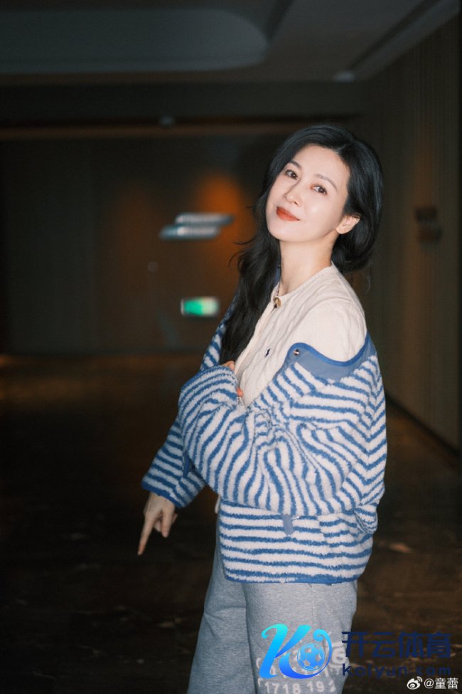 童蕾为采访诊疗航班时刻 细节见真章