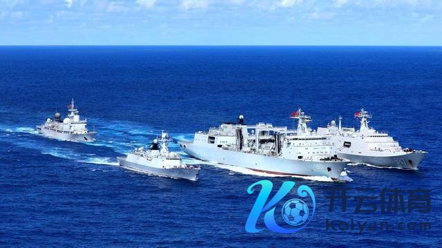大V：辽宁舰率舟师最强编队驶入西太 展现惊东谈主实力